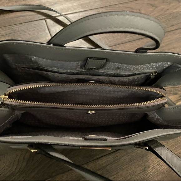 Grey leather Kate Spade crossbody satchel - Picture 3 of 4